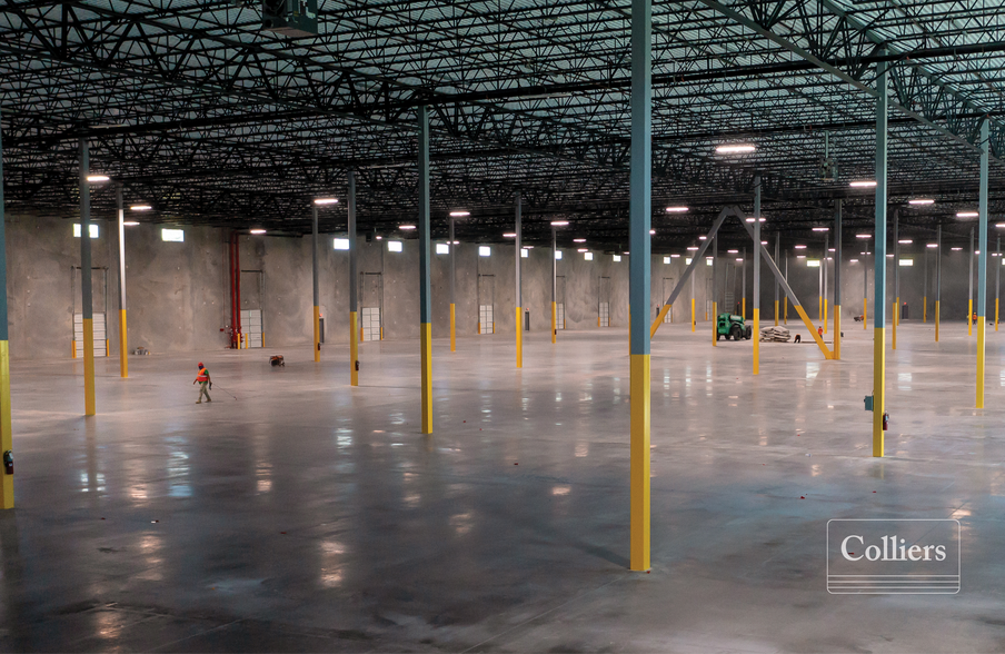 More Photos Of Access 77, Northpoint Boulevard, Blythewood Distribution For Lease