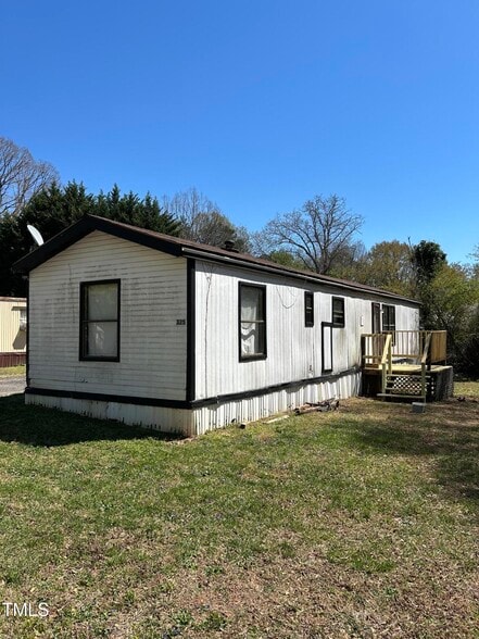 More Photos Of 309 37th St SW, Hickory Manufactured Housing Mobile Home Park For Sale