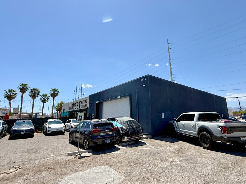 More Photos Of 918 S Main St, Las Vegas Storefront For Lease