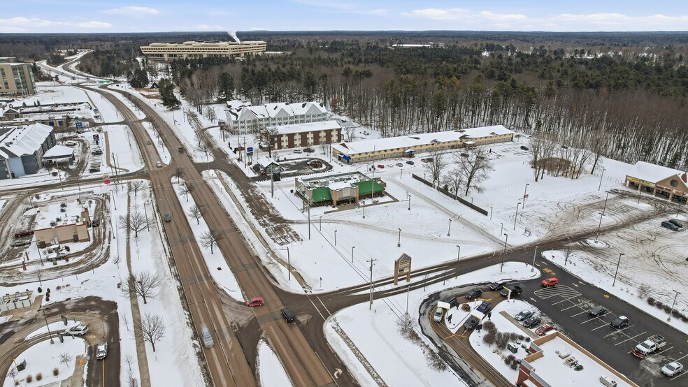 More Photos Of 143 Division St, Stevens Point Restaurant For Sale