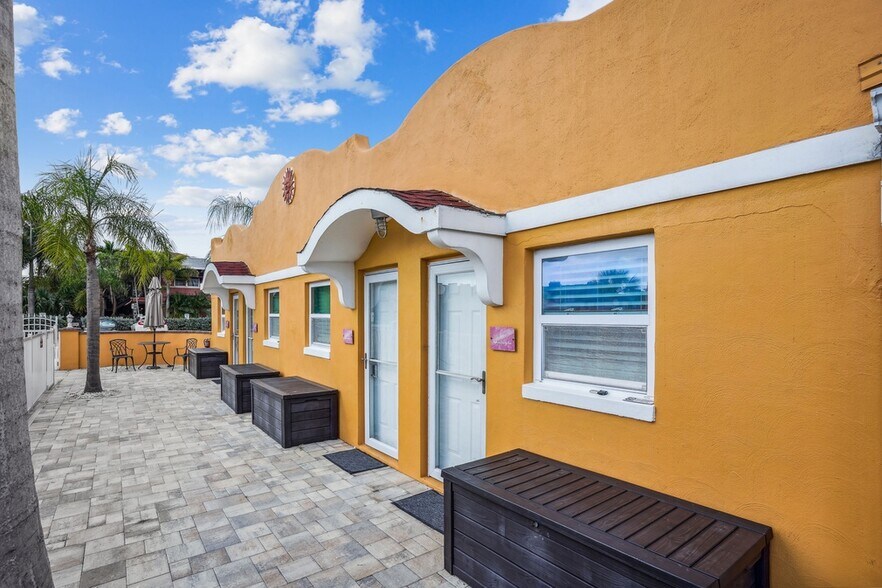 More Photos Of 600 68th Ave, Saint Pete Beach Hotel For Sale