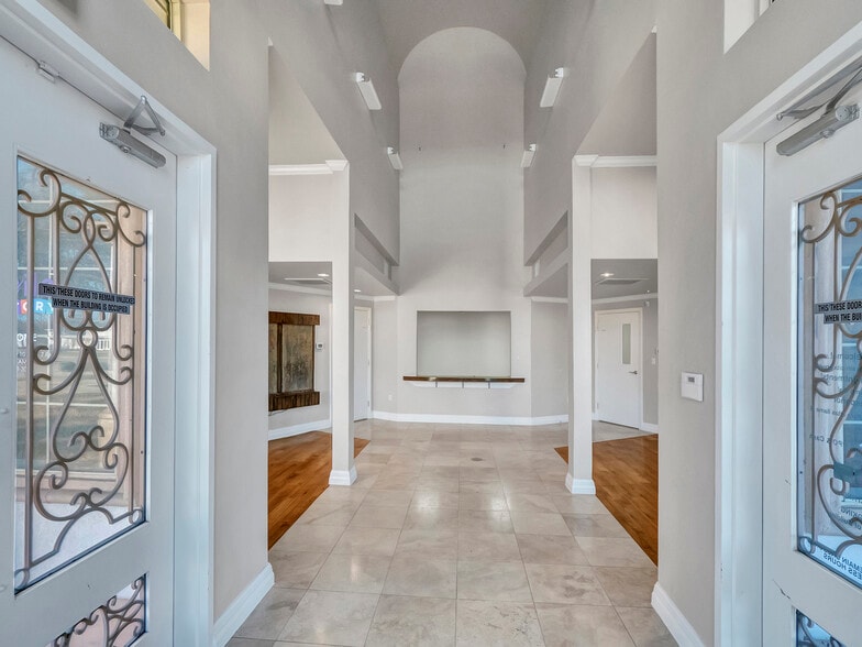 More Photos Of 2628 Matlock Rd, Arlington Medical For Sale