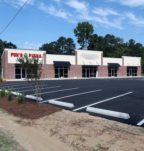 Primary Photo Of 3935-3943 Dunn Rd, Fayetteville Storefront Retail Office For Lease