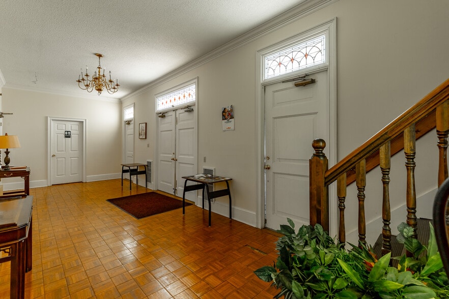 More Photos Of 4062 S Access Rd, Chattanooga Religious Facility For Sale