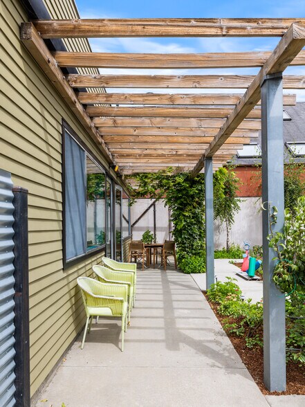 More Photos Of 1010 Grayson St, Berkeley Office Residential For Sale