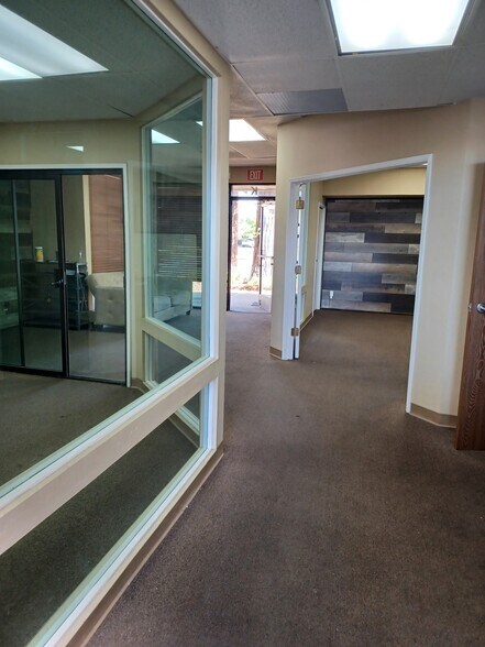More Photos Of 3250 Monier Cir, Rancho Cordova Manufacturing For Lease