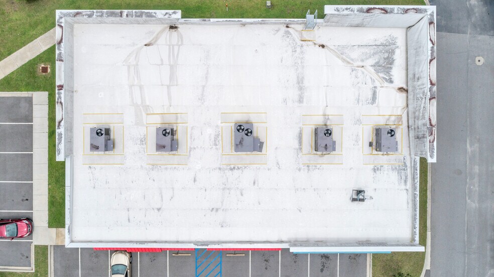 More Photos Of 5440 S Columbia Ave S, Rincon Freestanding For Lease