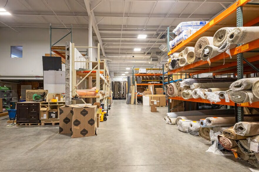 More Photos Of 10 Highland Ave, Seekonk Freestanding For Sale