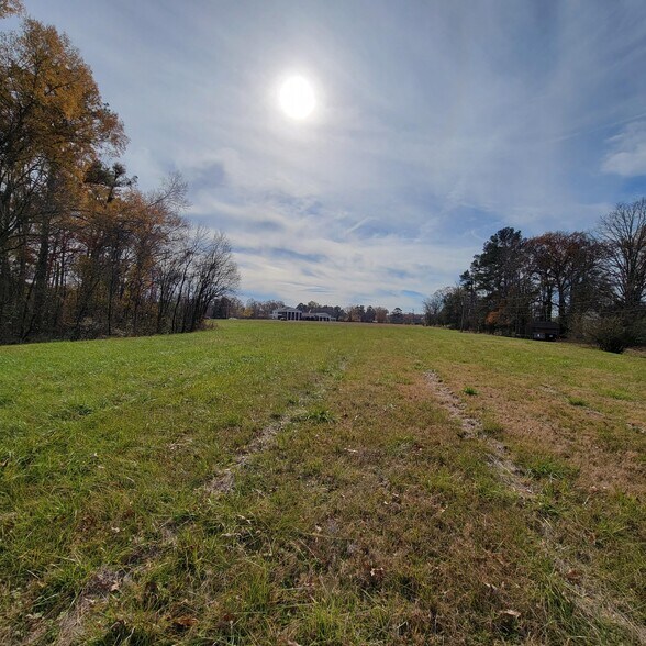 More Photos Of 8203 E Brainerd Rd, Chattanooga Land For Sale