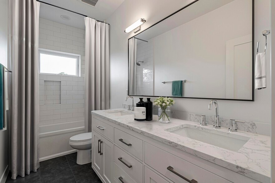 More Photos Of 1460 Kentfield Ave, Redwood City Multifamily For Sale