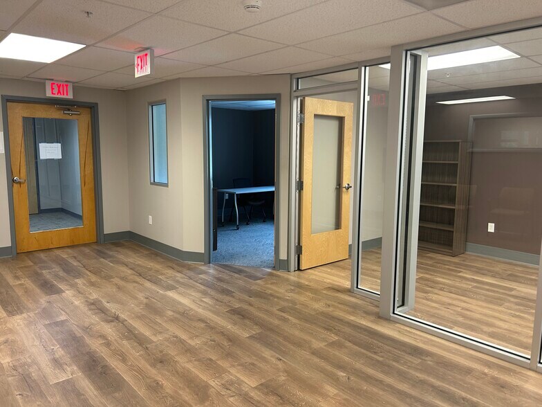 More Photos Of 375 Bay Rd, Queensbury Medical For Lease