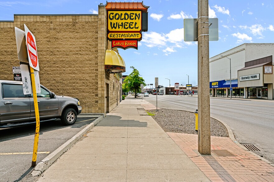 More Photos Of 9 S 1st St, Yakima Restaurant For Sale