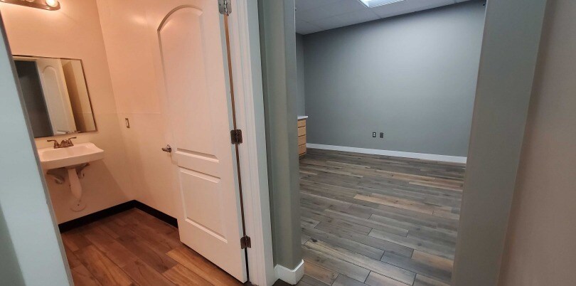 More Photos Of 14811 W Bell Rd, Surprise Medical For Sale