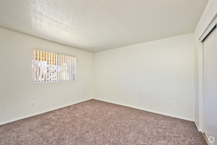 More Photos Of 755 E Virginia Way, Barstow Apartments For Sale