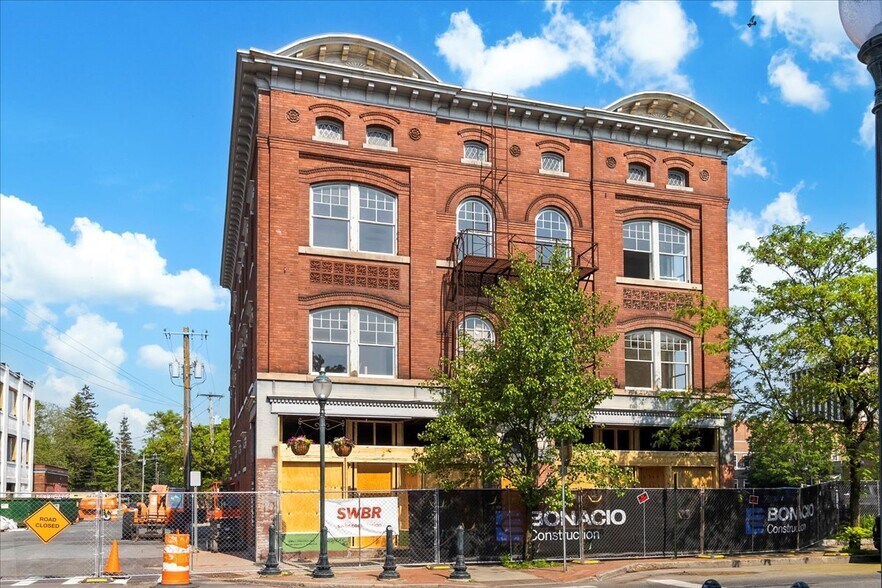 More Photos Of 41 South St, Glens Falls Storefront Retail Residential For Lease