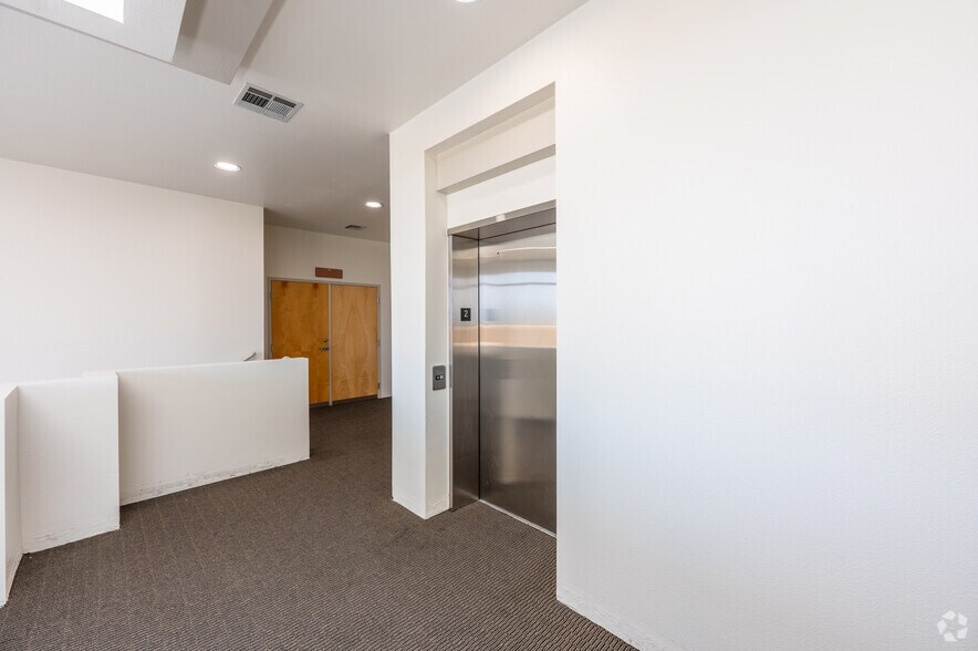 More Photos Of 2920 N Green Valley Pky, Henderson Office For Sale