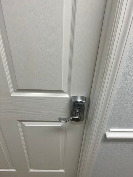 More Photos Of 1104 Kyle Wood Ln, Brandon Medical For Sale
