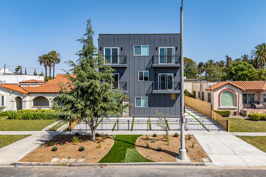 More Photos Of 2010 S Dunsmuir Ave, Los Angeles Multifamily For Sale