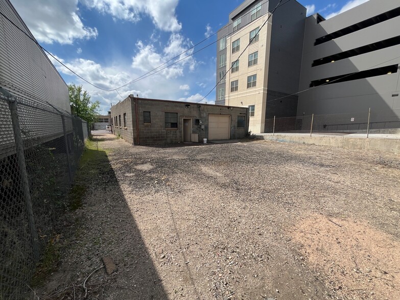 More Photos Of 1940 S Bannock St, Denver Service For Lease