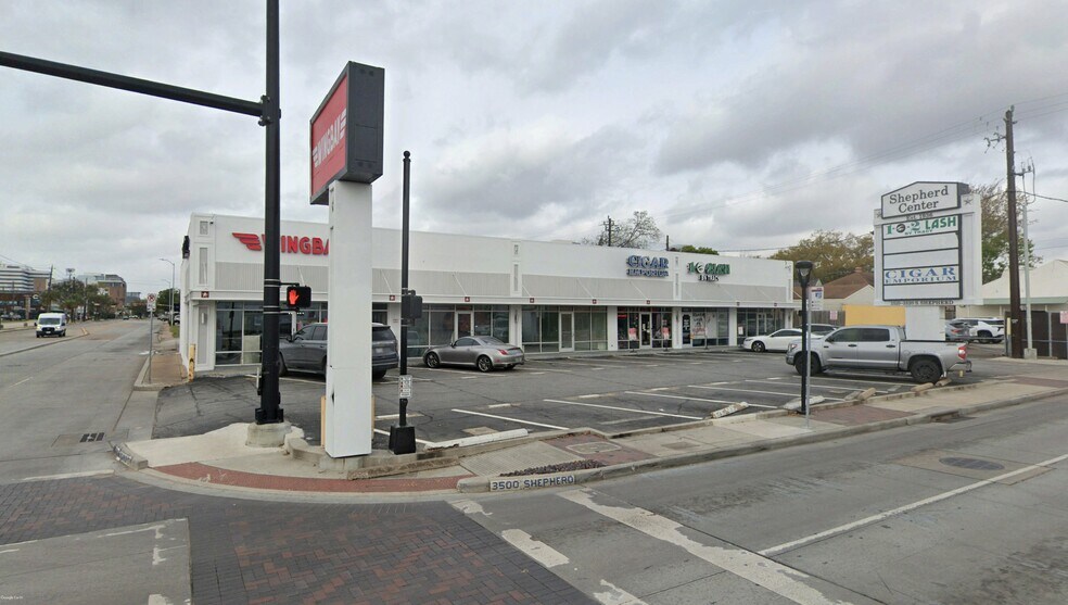 More Photos Of 3514-3520 S Shepherd Dr, Houston Storefront For Lease