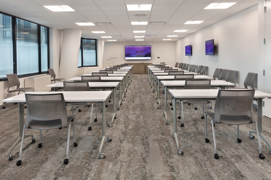 More Photos Of 1100 Wayne Ave, Silver Spring Unknown For Lease