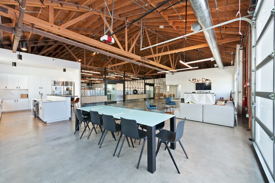 More Photos Of 12536 Chadron Ave, Hawthorne Light Distribution For Sale