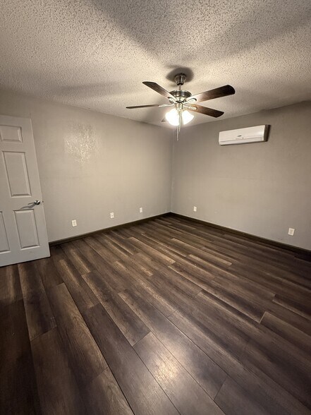 More Photos Of 1452 County Road 182, Gainesville Multifamily For Sale