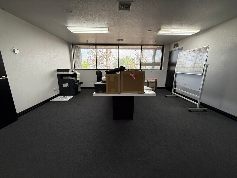 More Photos Of 3321 E Atlanta Ave, Phoenix Warehouse For Sale