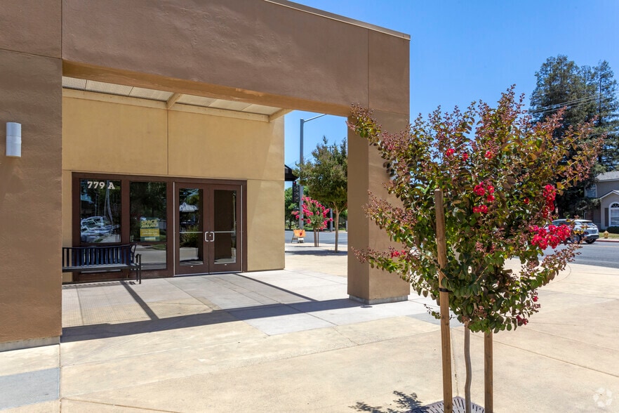 More Photos Of 731-779 E Yosemite Ave, Merced Unknown For Lease