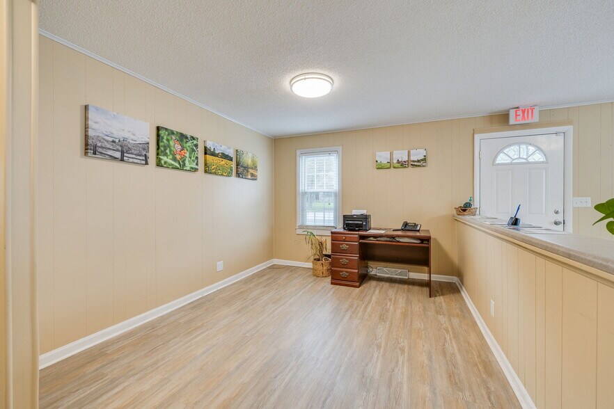 More Photos Of 1119 N Main Ave, Erwin Medical For Lease