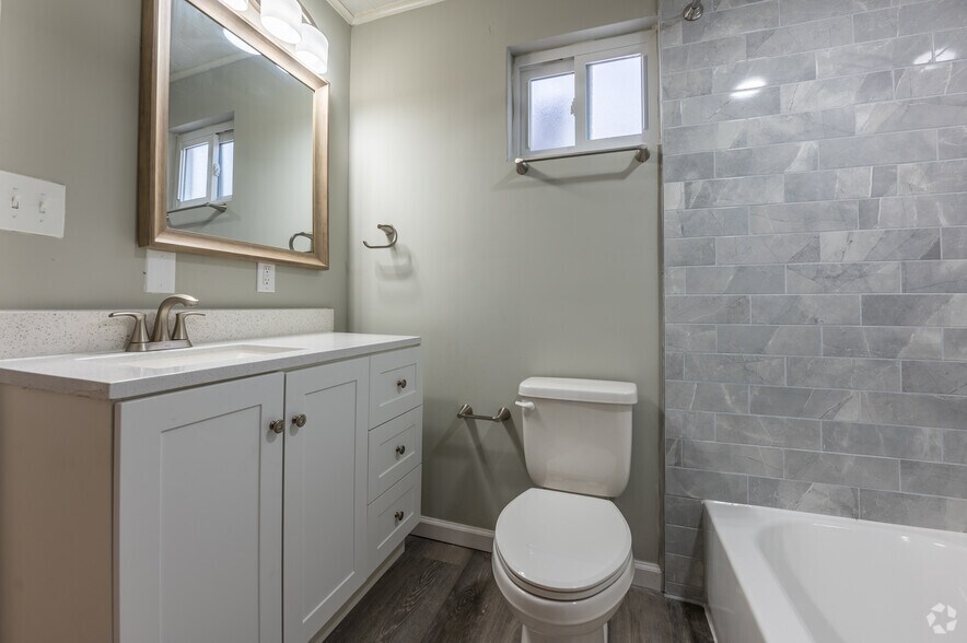 More Photos Of 2215 Aurora Dr, Pittsburgh Apartments For Sale