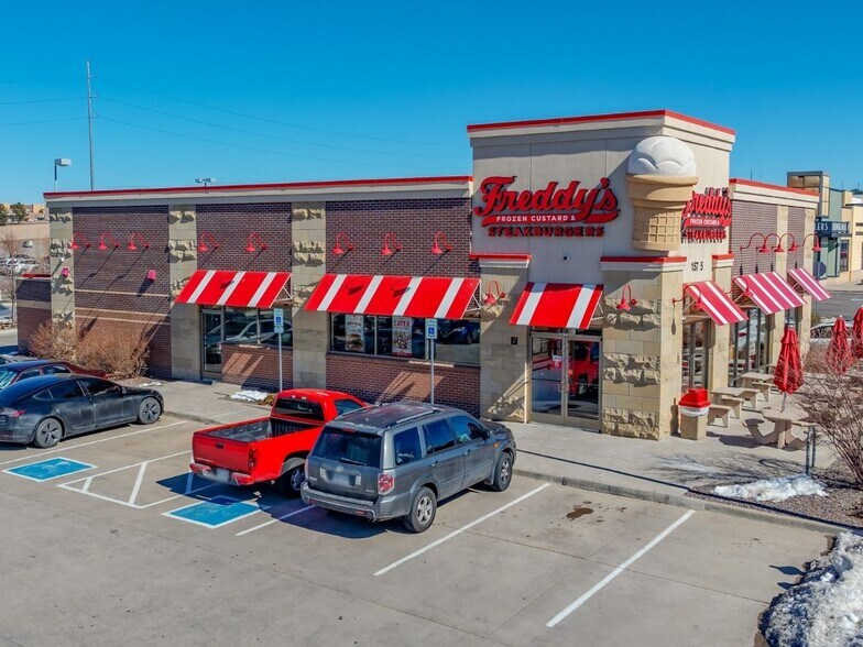 Primary Photo Of 15705 E Briarwood Cir, Aurora Fast Food For Sale