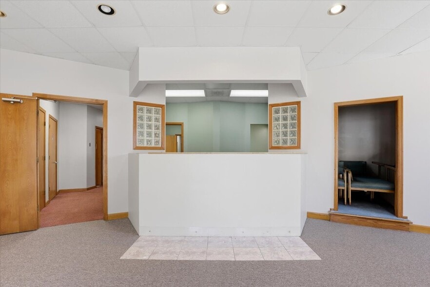 More Photos Of 107 E Vernon Ave, Kinston Healthcare For Sale