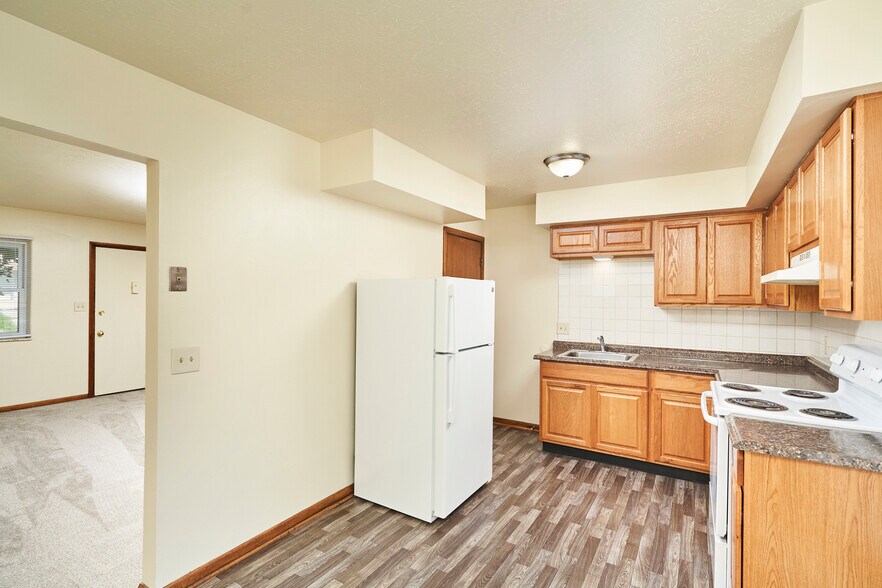 More Photos Of 926 Russell Ave, Akron Apartments For Sale