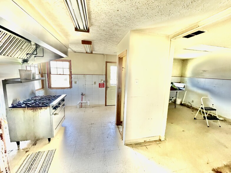 More Photos Of 211 N Walnut St, Crawfordsville Restaurant For Sale