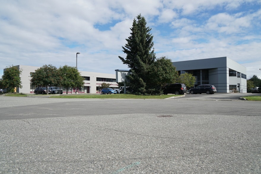 More Photos Of 1401 Rudakof Cir, Anchorage Office For Sale