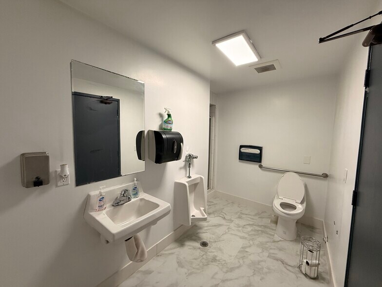 More Photos Of 15305 S Normandie Ave, Gardena Loft Creative Space For Lease