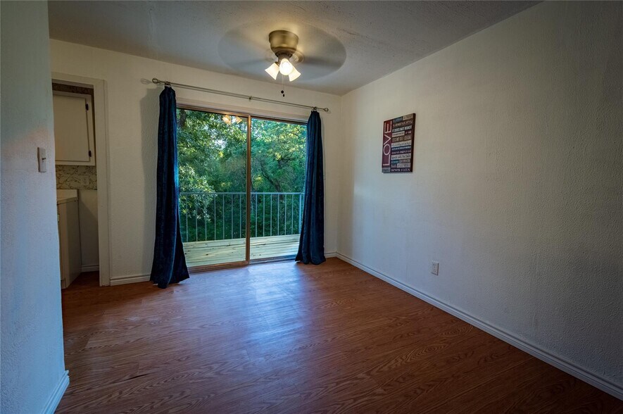 More Photos Of 1213 Lakeland Loop, Hilltop Lakes Specialty For Sale