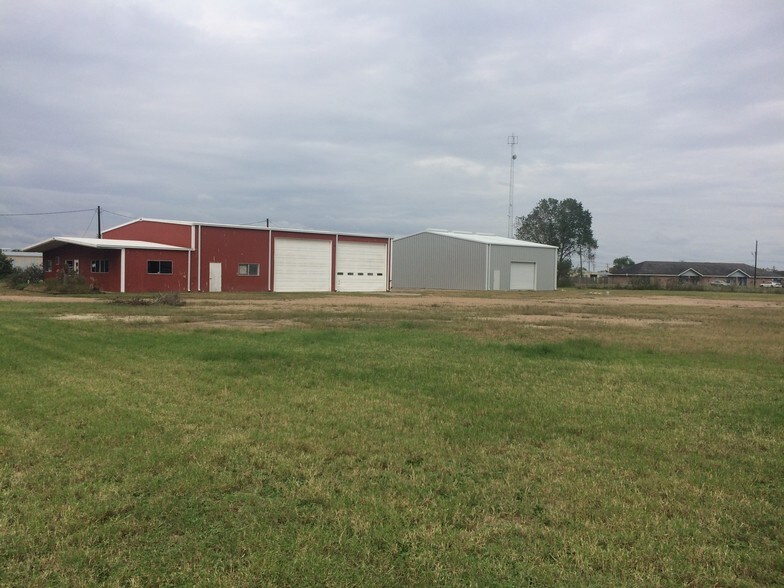 More Photos Of 204 Glen Flora Rd, Eagle Lake Warehouse For Sale