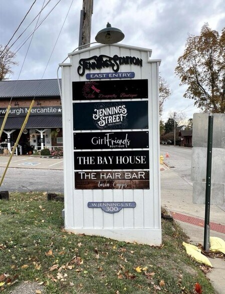 More Photos Of 300 W Jennings St, Newburgh Freestanding For Lease