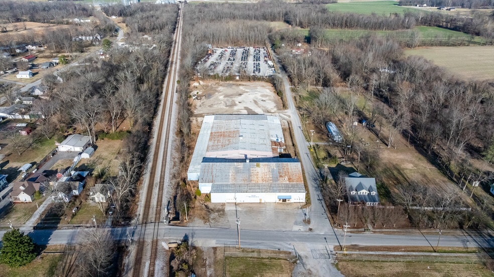 More Photos Of 240 E Park St, Guthrie Industrial For Lease