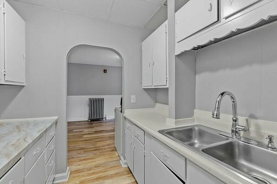 More Photos Of 113 Spruce St, Leominster Apartments For Sale
