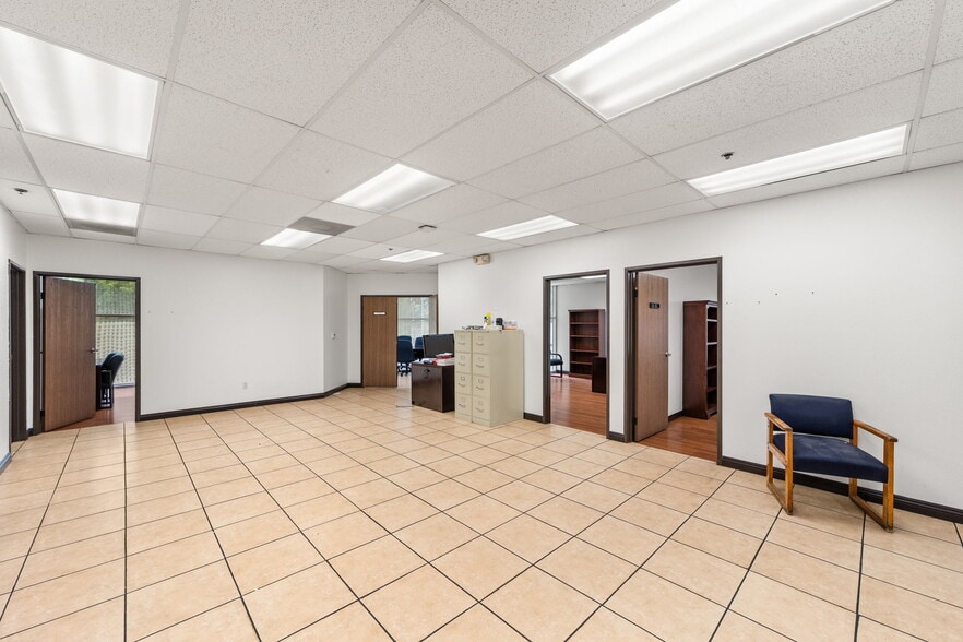 More Photos Of 751 Via Lata, Colton Manufacturing For Sale