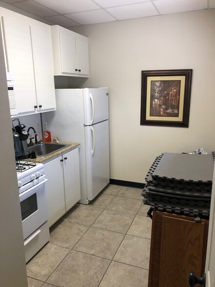 More Photos Of 4560 Office Park Dr, Jackson Office For Sale