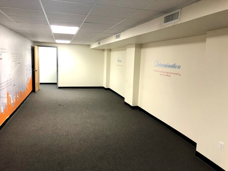 More Photos Of 450 Sunrise Hwy, Rockville Centre Office Residential For Lease