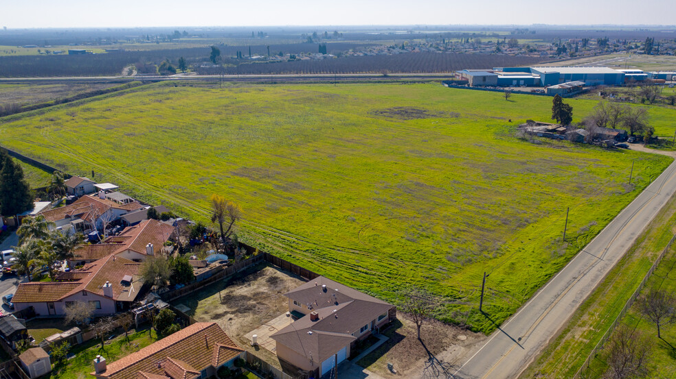 Primary Photo Of 9457 E Childs, Planada Land For Sale