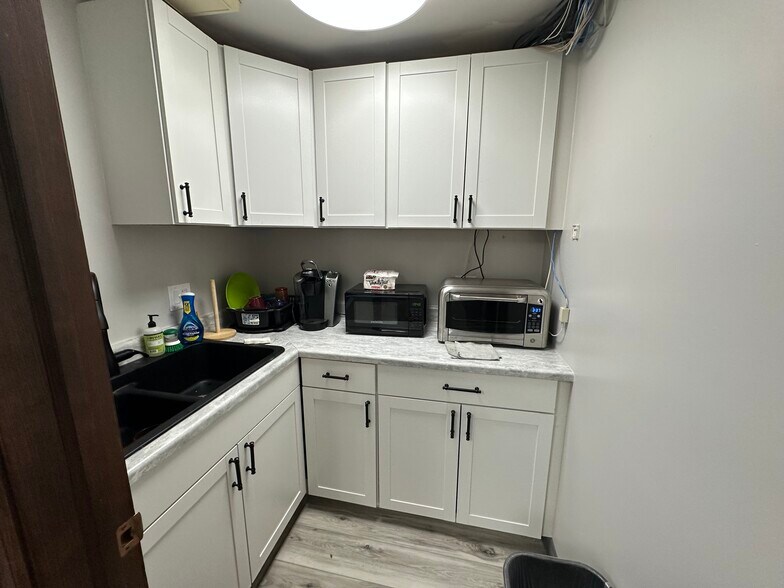 More Photos Of 3650 E 41st Ave, Denver Warehouse For Sale