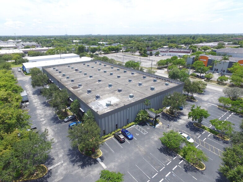 More Photos Of 1700 NW 66th Ave, Plantation Office For Lease