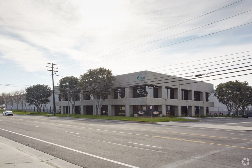 Primary Photo Of 601 S Acacia Ave, Fullerton Manufacturing For Lease