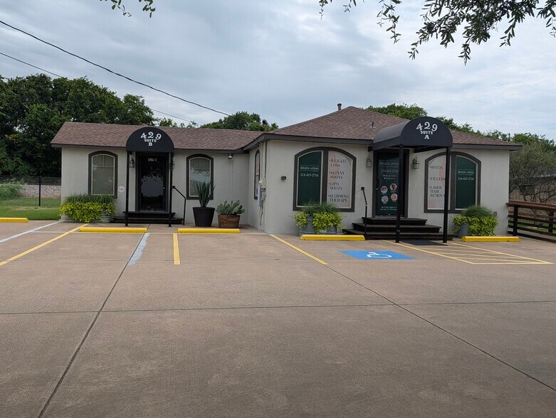More Photos Of 429 N State Highway 342, Red Oak Office For Sale